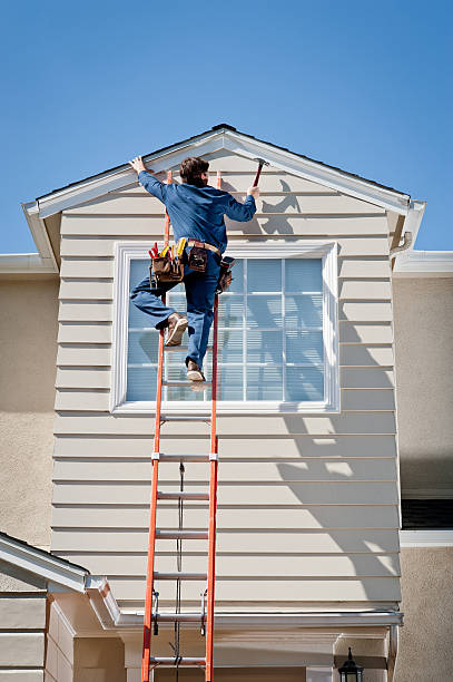 Siding Removal and Disposal in Miami, FL